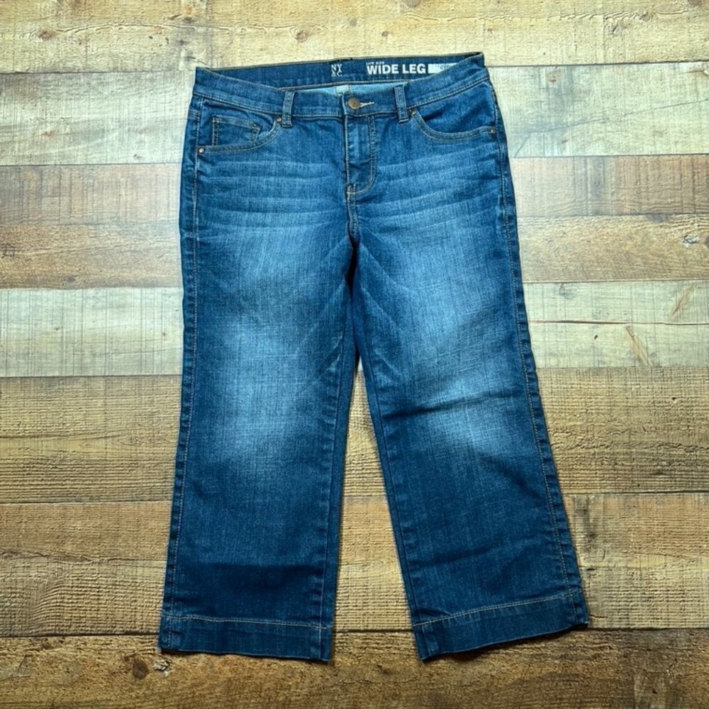 NY & Company Low Rise Wide Leg Crop Jeans size 4